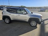 Used 2017 Jeep Renegade Latitude image 4