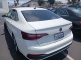Used 2022 Volkswagen Jetta SE w/ Panoramic Sunroof Package image 4
