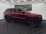 Used 2018 Jeep Grand Cherokee Altitude image 2