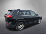 Used 2018 Jeep Cherokee Latitude Plus w/ Cold Weather Group image 3