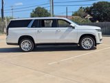Used 2022 Cadillac Escalade ESV Luxury image 4