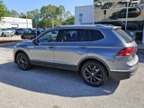Certified 2024 Volkswagen Tiguan SE w/ Panoramic Sunroof Package image 5