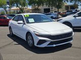 Used 2025 Hyundai Elantra SE image 3