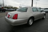 Used 2001 Lincoln Town Car Executive image 4