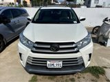 Used 2018 Toyota Highlander XLE image 2