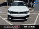 Used 2021 Volkswagen Tiguan SE R-Line image 2
