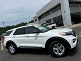 Certified 2022 Ford Explorer XLT image 3