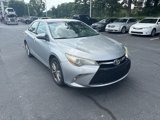 Used 2015 Toyota Camry SE image 3