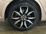 Used 2018 Chevrolet Malibu LT image 3