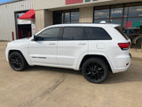 Used 2018 Jeep Grand Cherokee Altitude image 3