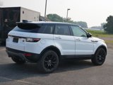 Used 2019 Land Rover Range Rover Evoque SE image 5