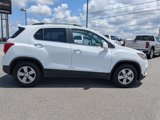 Used 2020 Chevrolet Trax LT w/ LT Convenience Package image 3