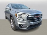 Used 2024 GMC Terrain SLT w/ Infotainment Package II image 2