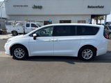 Certified 2023 Chrysler Pacifica Touring-L image 2