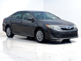 Used 2013 Toyota Camry LE image 3