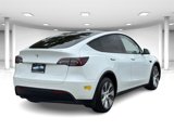 Used 2022 Tesla Model Y Long Range image 4
