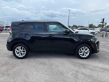 Used 2024 Kia Soul LX w/ Option Group 015 image 2