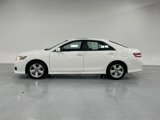 Used 2011 Toyota Camry SE image 2
