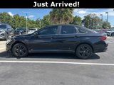 Used 2023 Volkswagen Jetta SE w/ Panoramic Sunroof Package image 3