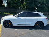 Used 2022 Audi e-tron Premium Plus w/ Premium Plus Package image 2