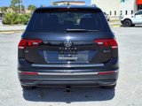 Used 2022 Volkswagen Tiguan SE image 6