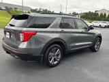 Used 2022 Ford Explorer XLT w/ Equipment Group 202A image 5