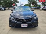 Used 2022 Toyota Camry SE image 2