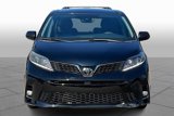 Used 2018 Toyota Sienna SE image 3