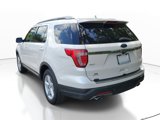 Used 2018 Ford Explorer XLT w/ Equipment Group 202A image 4