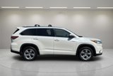 Used 2015 Toyota Highlander Limited image 3