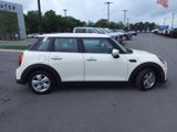 Used 2022 MINI Cooper 4-Door Hardtop image 2