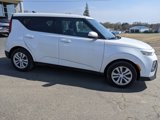 Used 2021 Kia Soul LX image 2