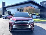 Used 2018 Toyota Highlander XLE image 2