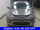 Used 2019 Chrysler Pacifica Touring-L image 5