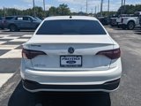 Used 2024 Volkswagen Jetta SE image 5