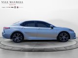 Used 2018 Toyota Camry SE image 6