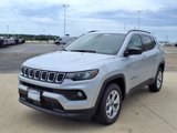 New 2025 Jeep Compass Latitude image 3