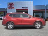 Used 2015 Nissan Rogue SV w/ SV Premium Package image 2