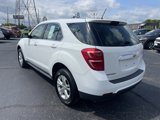 Used 2017 Chevrolet Equinox L image 3