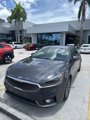 Used 2018 Kia Cadenza Premium image 3
