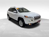 Used 2017 Jeep Cherokee Latitude image 3
