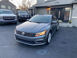 Used 2019 Volkswagen Passat 2.0T Wolfsburg image 2