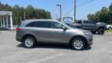 Used 2018 Kia Sorento LX image 4
