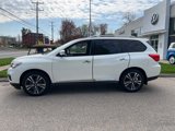 Used 2019 Nissan Pathfinder Platinum image 3