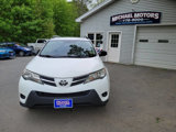 Used 2015 Toyota RAV4 LE image 2