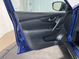 Used 2017 Nissan Rogue SV image 4