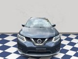 Used 2016 Nissan Rogue SV image 2