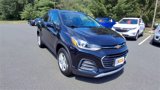 Used 2022 Chevrolet Trax LT w/ Driver Confidence Package image 2