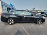 Used 2022 Nissan Altima 2.5 SV image 2