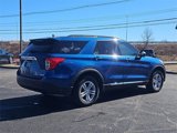 Used 2022 Ford Explorer XLT image 3
